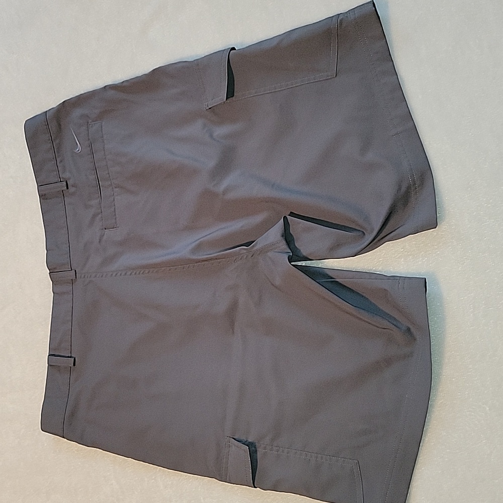 Nike Golf Dri-Fit Cargo Utility Shorts - Picture 4 of 7